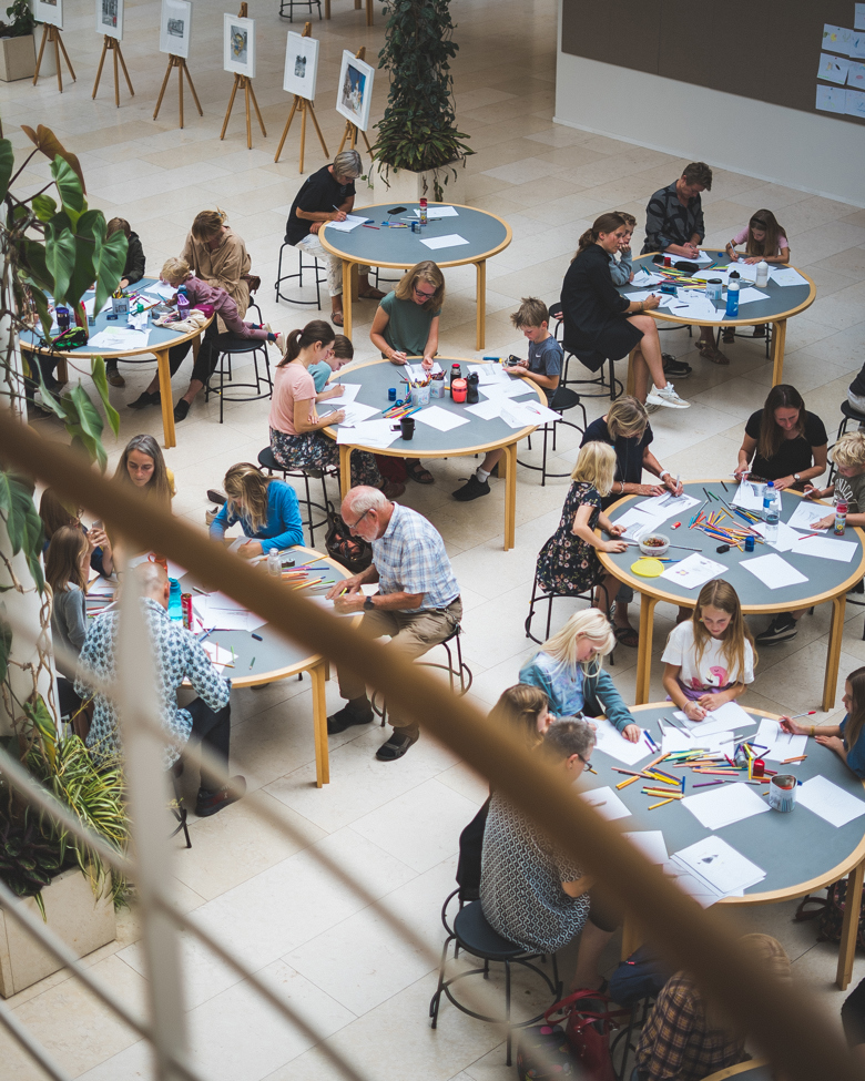 Familietegneworkshop 9-12 årige sammen med en voksen